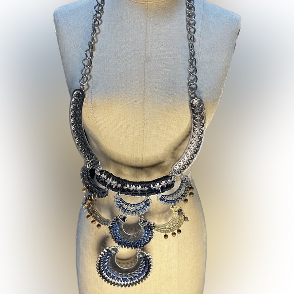 Needlepoint Southwest Silver Necklace INSPIRED - Picture 4 of 5